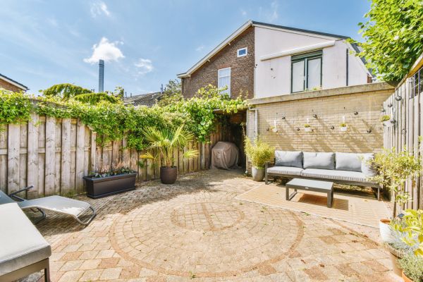 Cost of Courtyard Patio Service in Fernandina Beach